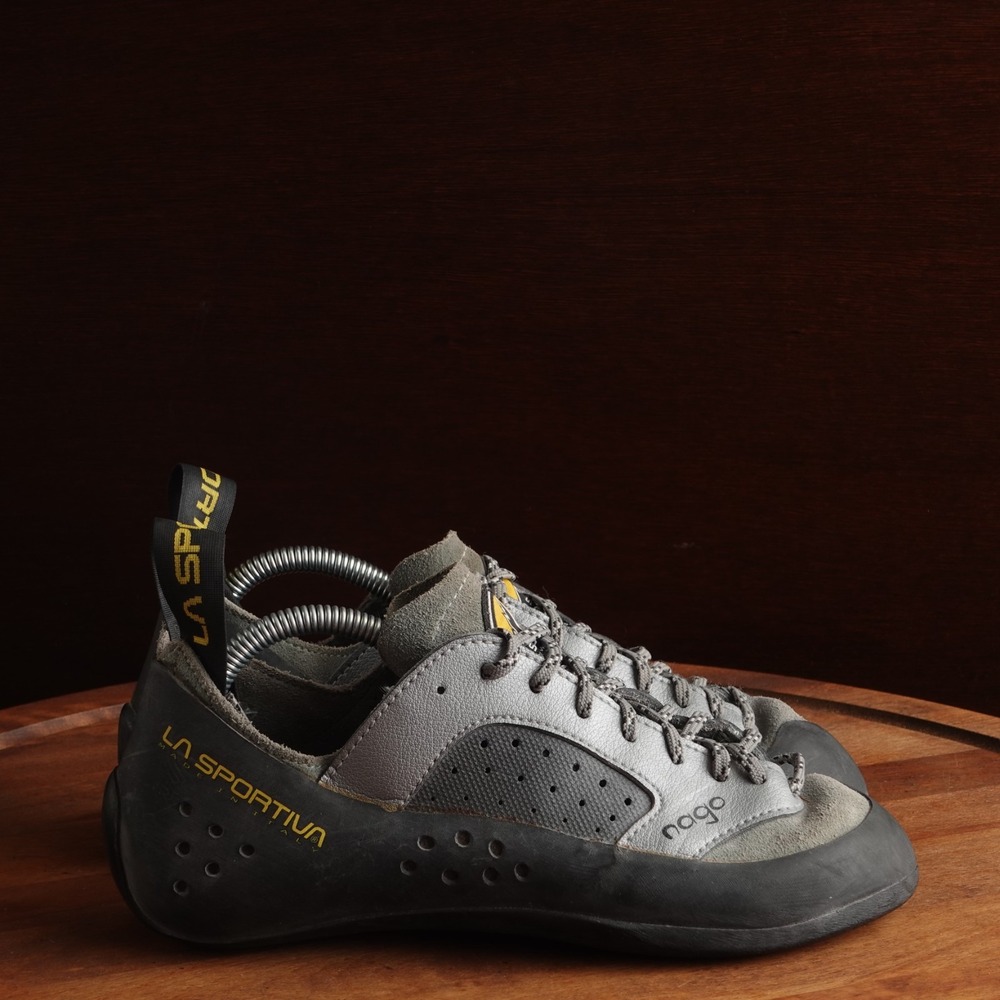 La Sportiva Rock Climbing Shoes Unisex Size M5 W6 Gray Nago Leather Bouldering
